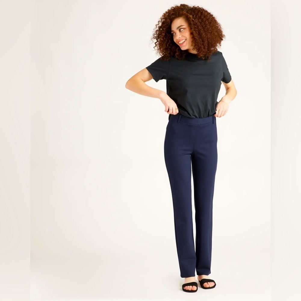 NEW Quince Navy Ultra-Stretch Ponte Straight Leg Pant - XS with 32 inseam​​